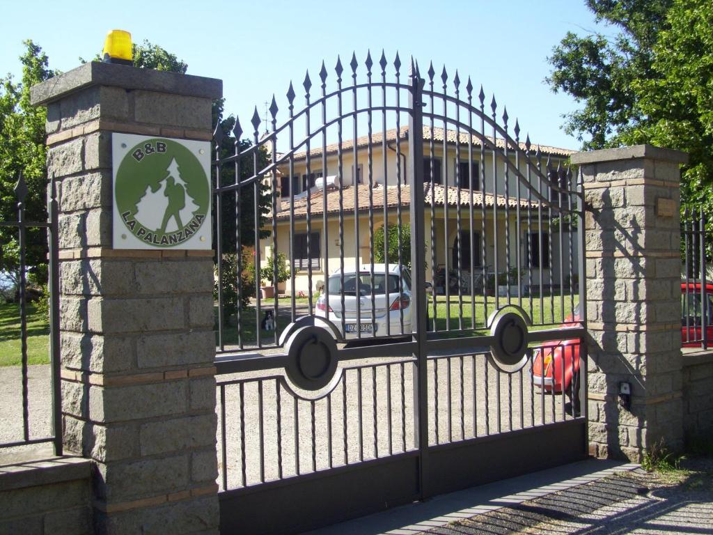 Bed And Breakfast La Palanzana Viterbo Exterior foto